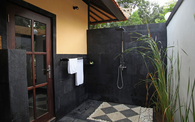 Puri Mangga Sea View Resort & Spa