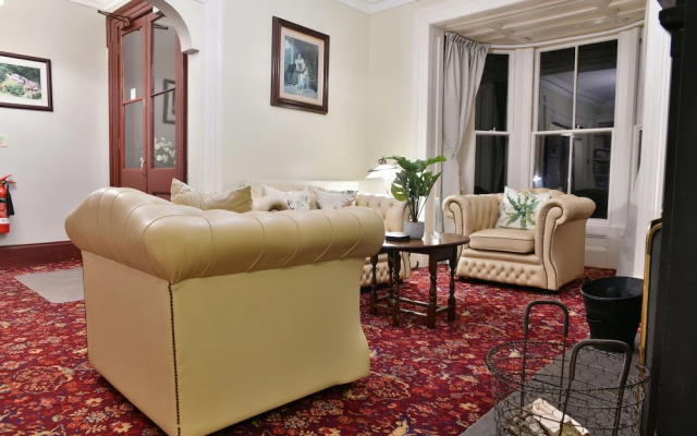 Lovelady Shield Hotel