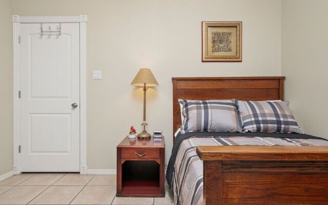 Charming Studios Mission TX