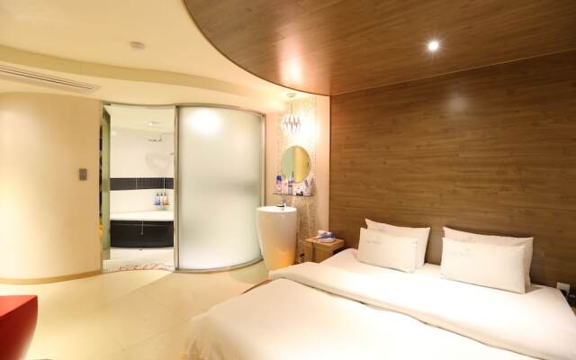 Paju Miiz Hotel