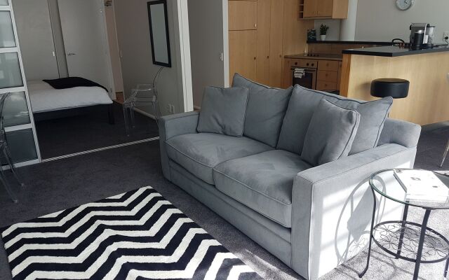 Princes Wharf Boutique Apartment