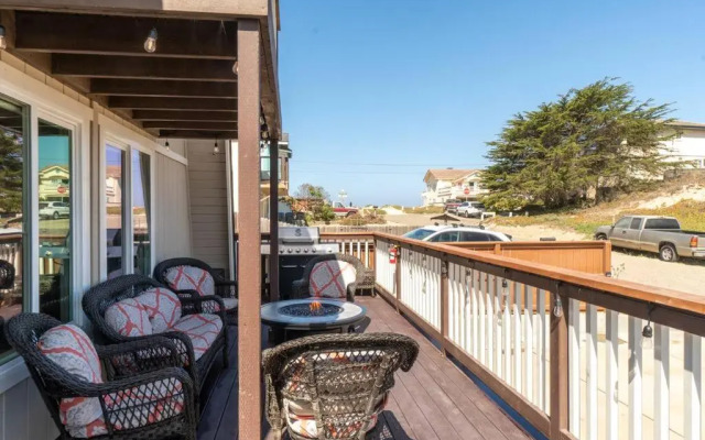 Ocean View Fun Deck Steps To Sandy Beach