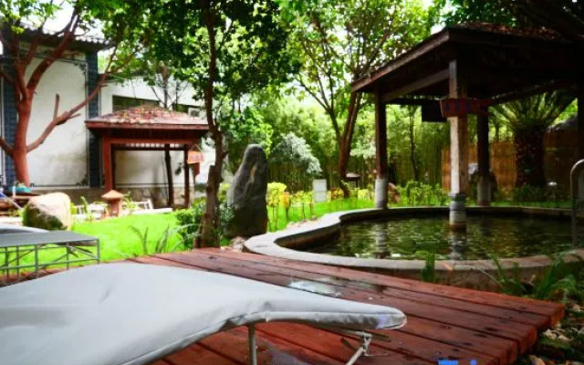 Putuoquan Hot Spring Resort