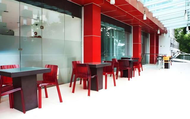 Win Hotel Blok M