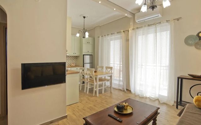 Ellie s Home in Moschato