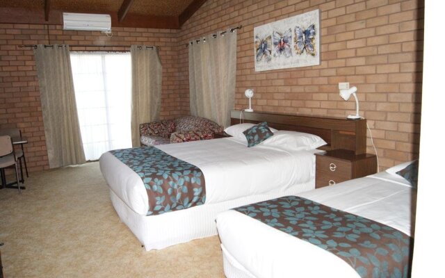 Bakery Park Motor Inn