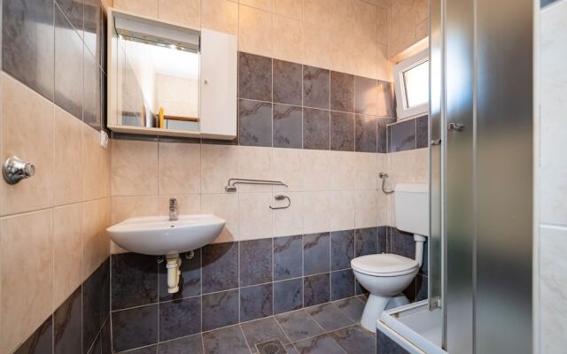 Bonvie Apartments in Center B4