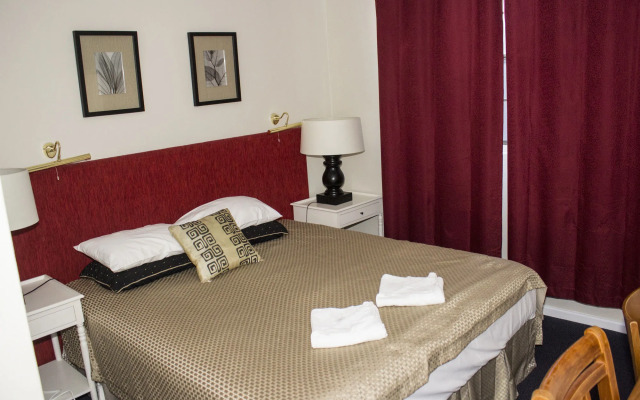 Shamrock Hotel Motel