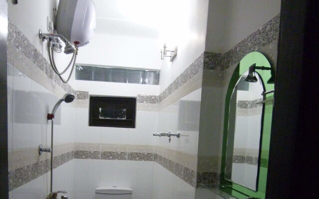Crown Grand Hotel