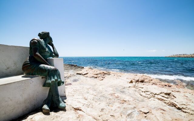 La Loma with Pool, Free Wifi And International Tv.