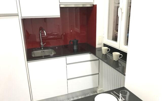 Smart-Tech Plaza Apartment