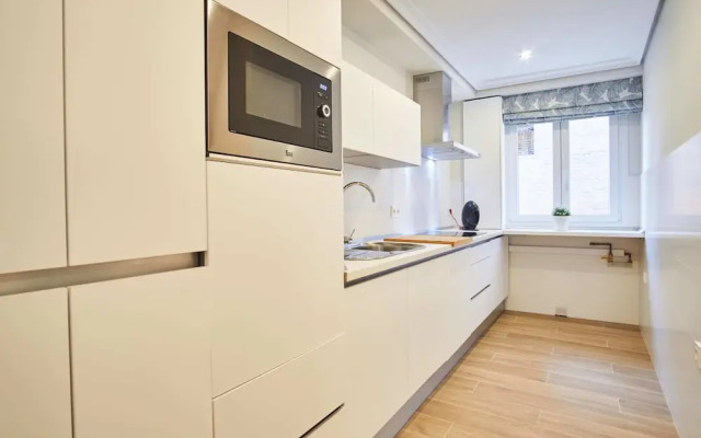 Arjona Riverside Central Deluxe by Valcambre