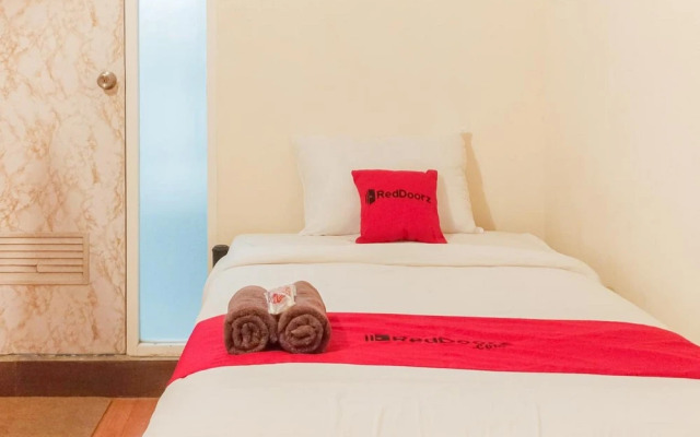 RedDoorz Syariah @ Prapen Jaya Surabaya