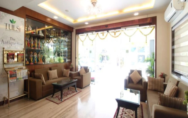 Marigold- Newly Renovated Hotel
