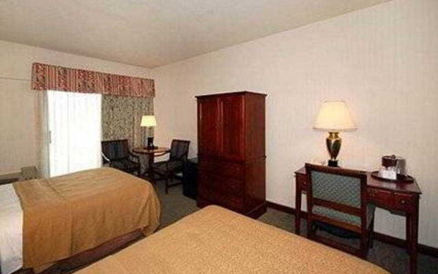 Quality Hotel & Suites Central