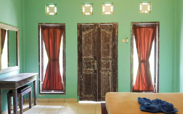 Thomas Garden Place by OYO Rooms