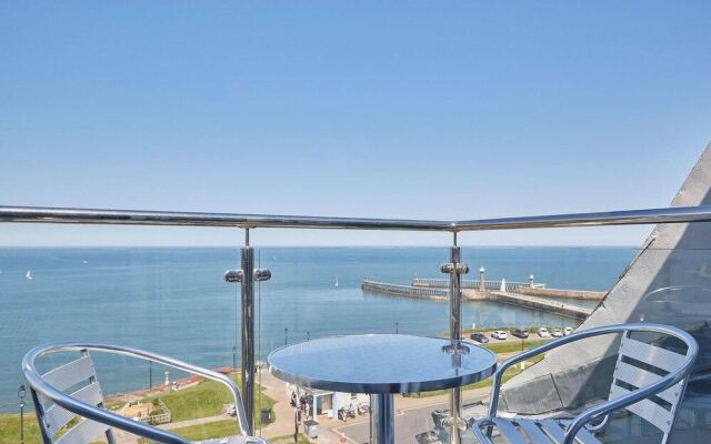 Host Stay Penthouse Pier View