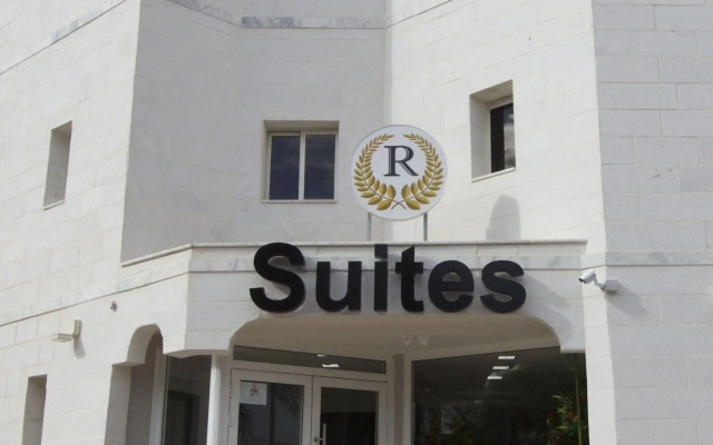 Rich Royal Suites