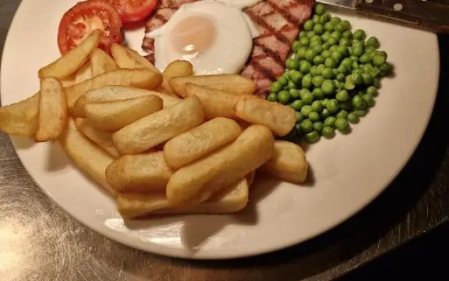 The Bell at Salford Priors