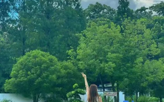 Moganshan Yinshi Design Light Luxury Beauty Hotel