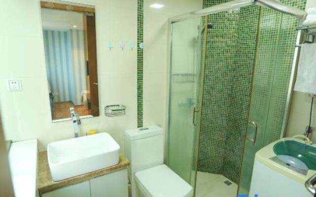 Senmei Superior Business Apartment (Shenzhen Futian Port)