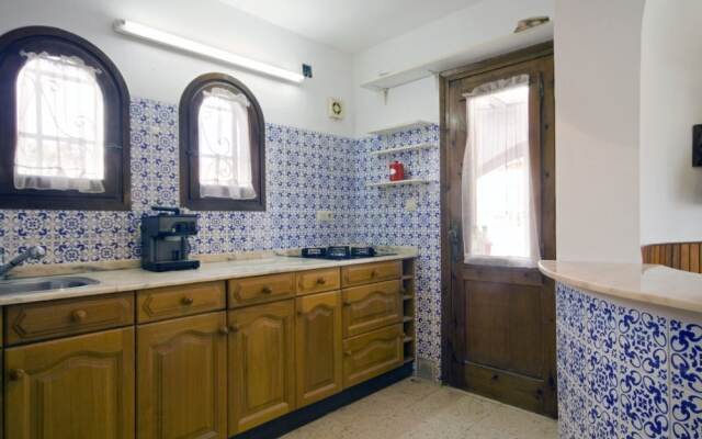 Villa - 4 Bedrooms with Pool and WiFi - 104982