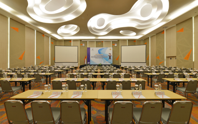 HARRIS Hotel & Conventions Ciumbuleuit Bandung