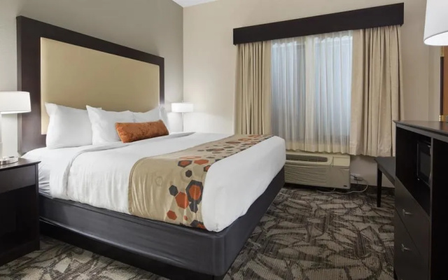 Holiday Inn Express & Suites Cedar Falls - Waterloo by IHG