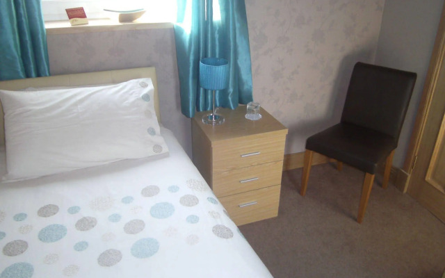 Lakeview Guest House