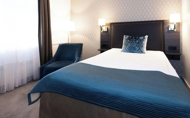 Bårdshaug Herregård