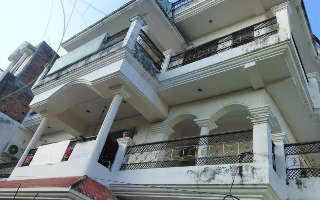 Nandini Homestay