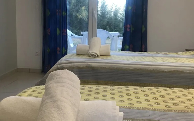 Room-banos Apartments and Swimming Pool