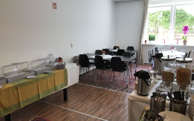Garni Hotel Lore