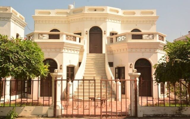 Kumaon Plaza