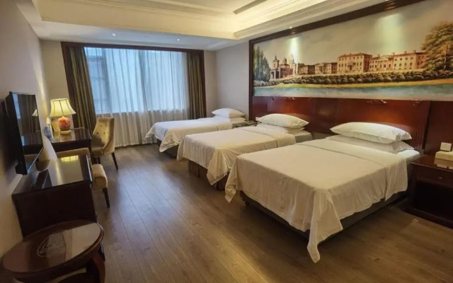 Vienna Hotel North Shenzhen Science and Technology Park Branch