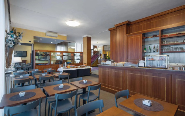 Hotel Excelsior