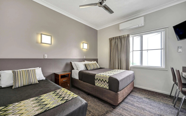 City Oasis Inn Townsville, SureStay Collection by BW