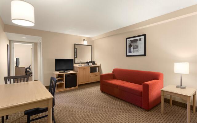Travelodge Suites by Wyndham Halifax Dartmouth