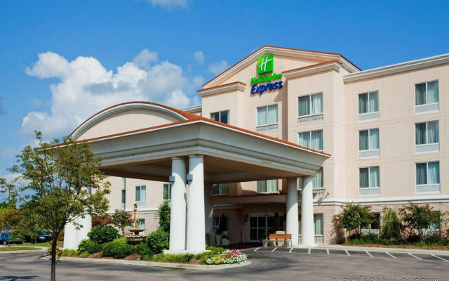 Holiday Inn Express Hotel & Suites Concord by IHG