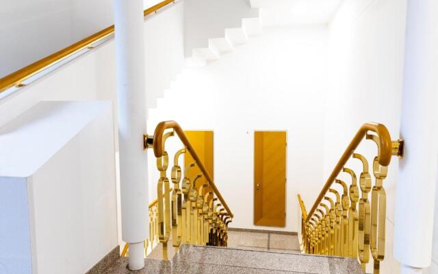 Al Ciani Balcony Suite