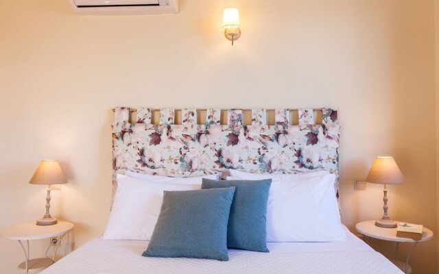 Villas Muscallas by Konnect, 200m from the Beach.