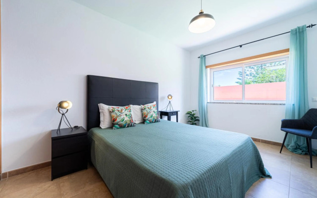 Ponta da Piedade Family House