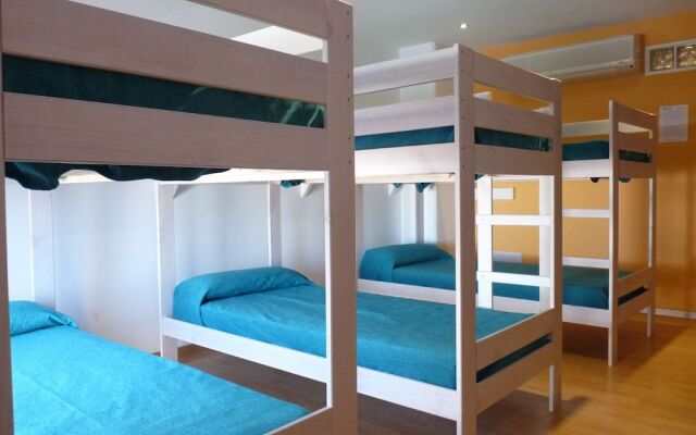 Hostel Menorca - Albergue Juvenil