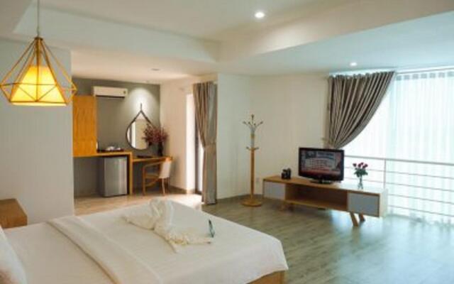 Happy Life Green Hotel