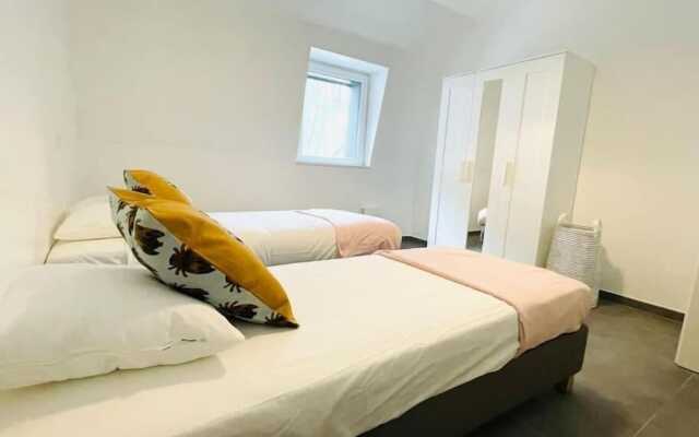 Penthouse 3 Bedrooms- Garden in Center