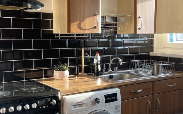 Remarkable 2-bed Apartment in Nottingham