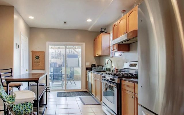 Family-friendly Home for travelers Near subway