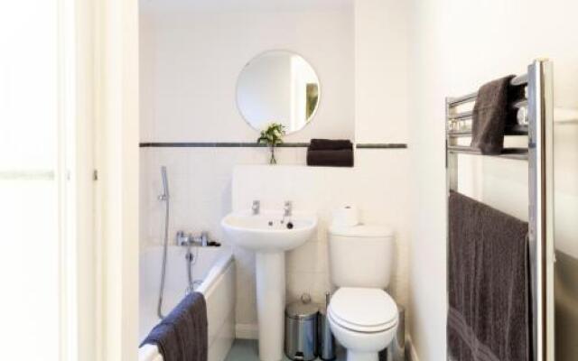 Stylish Manchester Apartment - Great Location