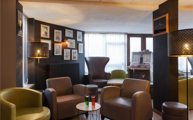 The Originals City, Hôtel Castel Burgond