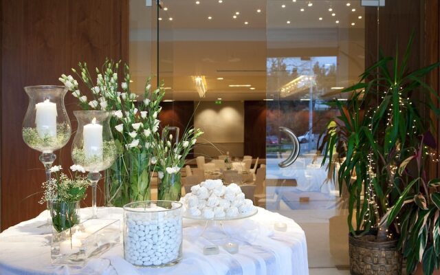 Nepheli Hotel